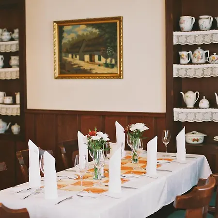 Fogado Az Oreg Preshez ホテル 3*