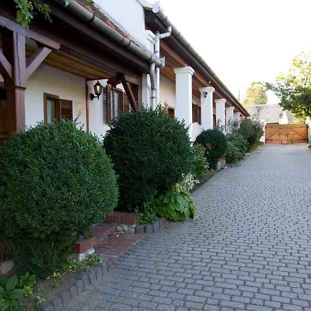 Fogado Az Oreg Preshez ホテル 3*