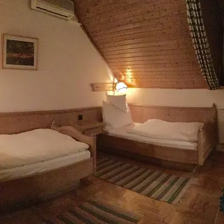 Fogado Az Oreg Preshez Отель 3*