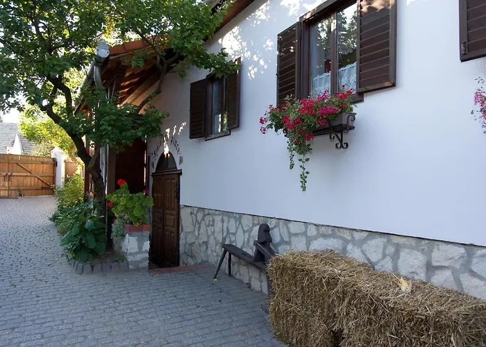 Hotel Fogado Az Oreg Preshez Mór